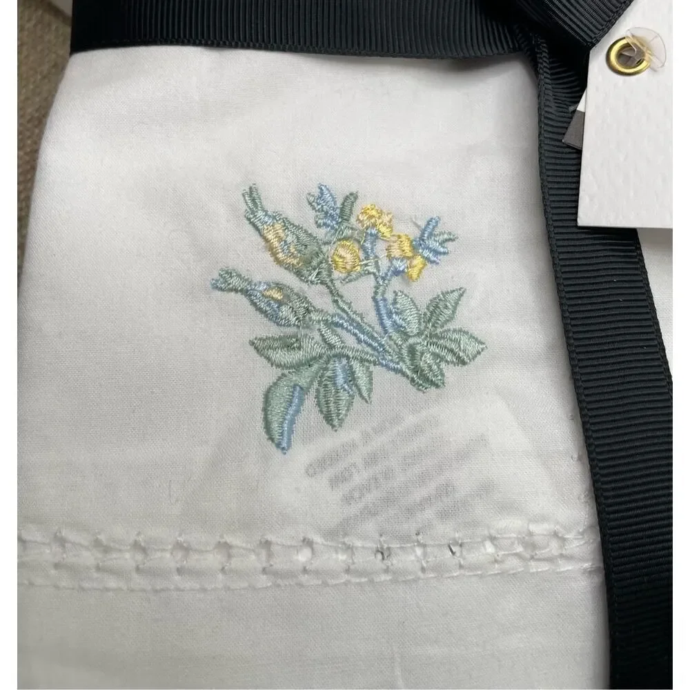 8 Park Lane Dinner Napkins Embroidered Flowers 2 Sets of 4 White Blue Yellow